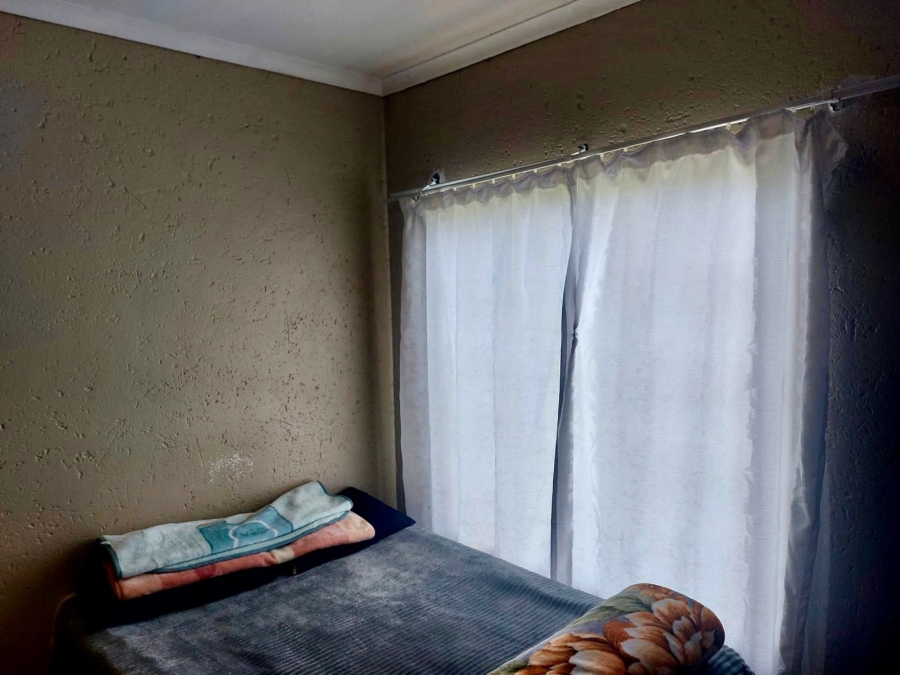 2 Bedroom Property for Sale in Waterval East North West